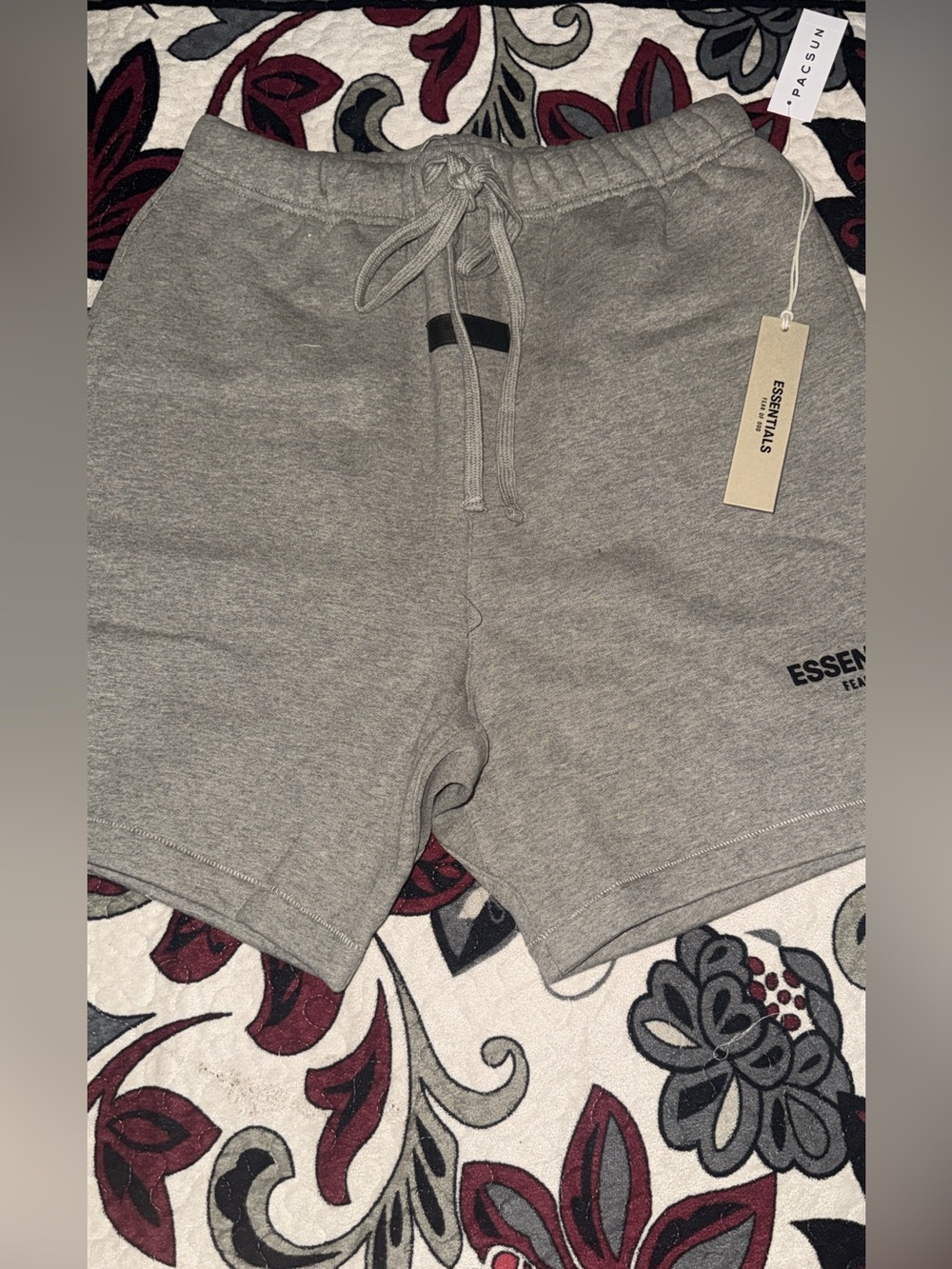 Essentials Men’s Gray Fleece Drawstring Athletic Shorts size Medium